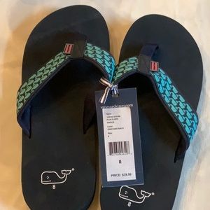 Men’s Vineyard vines flip flops size 8